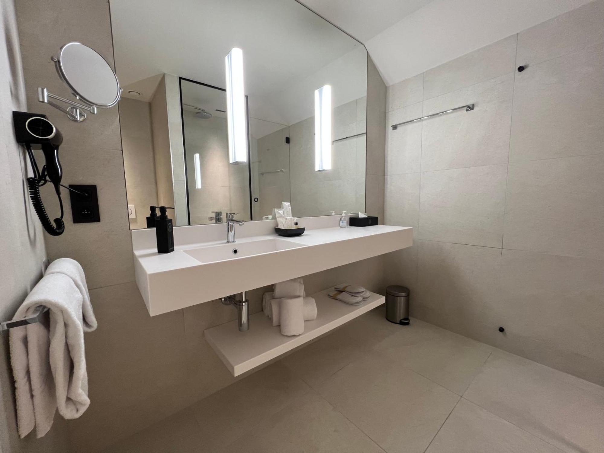 Opo Hotel Брюссель Екстер'єр фото